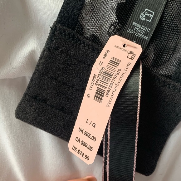 Brand new Victoria secrets bra - Picture 4 of 4